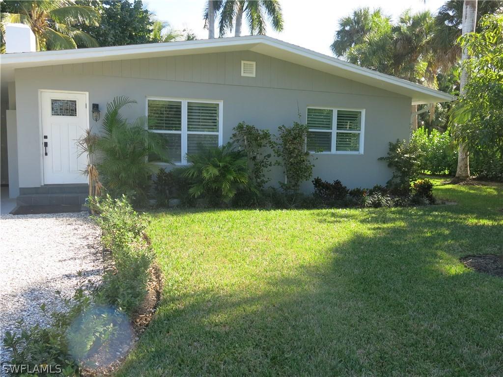 1315 Sandpiper St., Naples, FL 34102