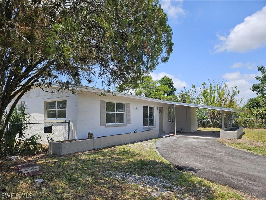 1102 E Bougainvillea Rd., Lehigh Acres, FL 33936