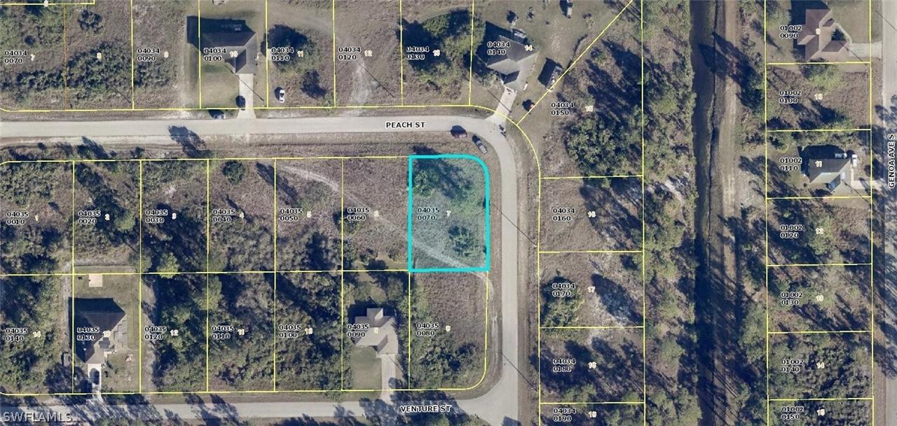 1060 Peach St., Lehigh Acres, FL 33974