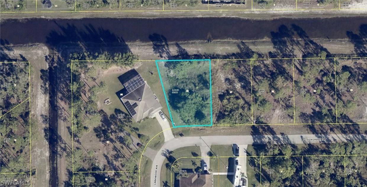 629 Foxchase Dr., Lehigh Acres, FL 33974