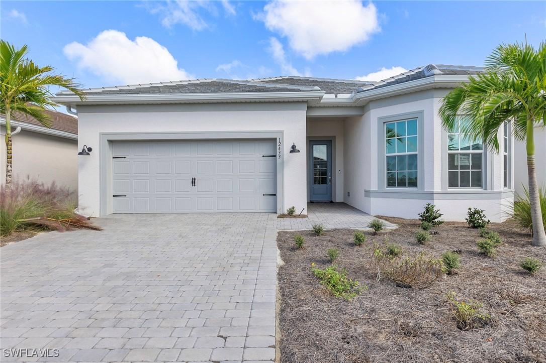 12433 Basalt Ln., Alva, FL 33982