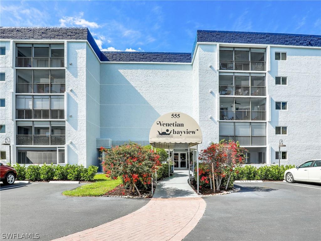 555 Park Shore Dr. #B-113, Naples, FL 34103