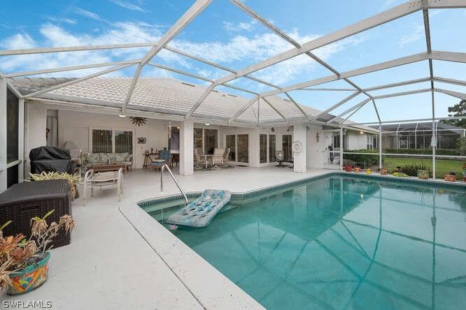 188 Palmetto Dunes Cir., Naples, FL 34113
