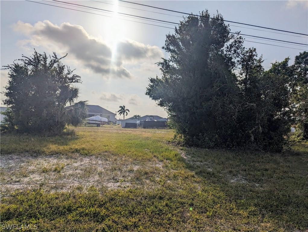 707 NW 7th Pl., Cape Coral, FL 33993