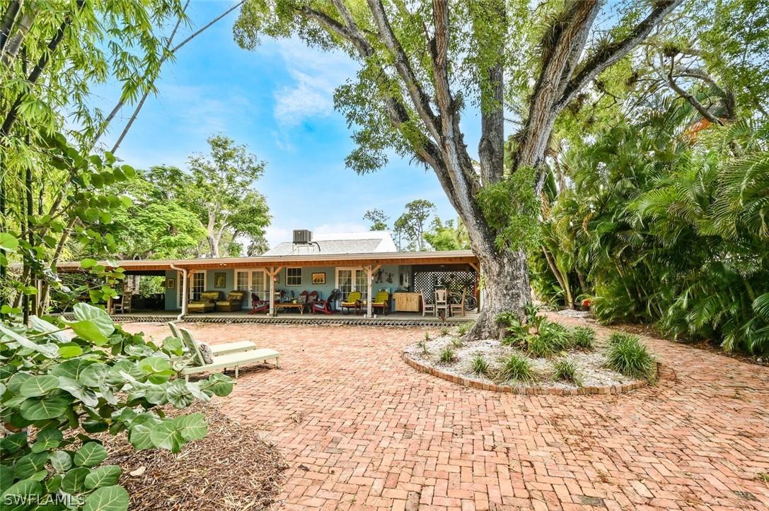3113 Basin St., Naples, FL 34112