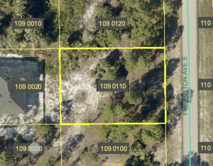 844 Fullerton Ave., Lehigh Acres, FL 33974