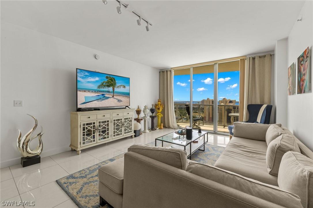 3000 Oasis Grand Blvd. #3002, Fort Myers, FL 33916