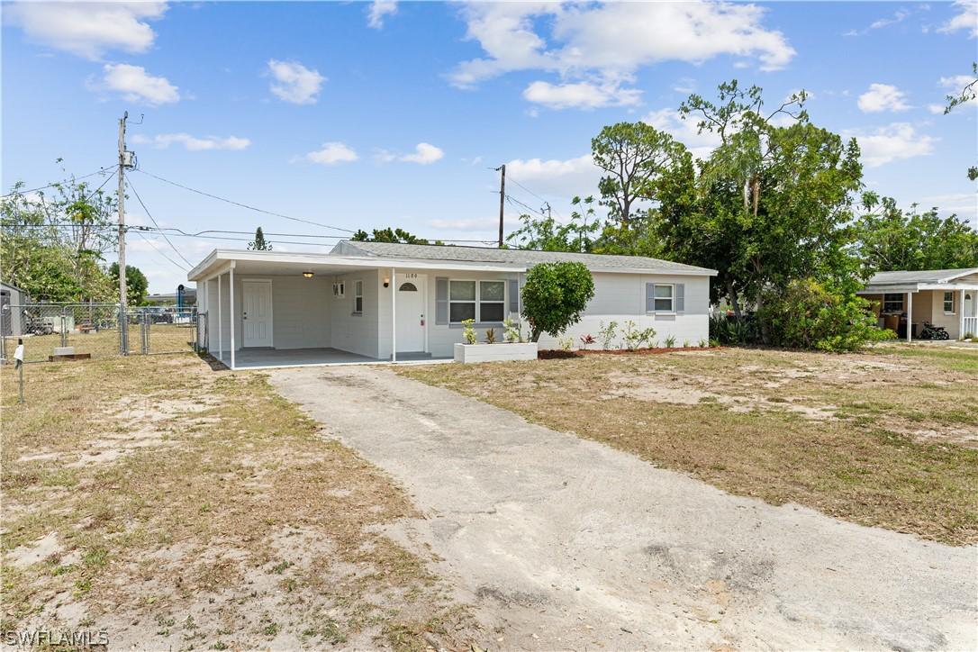 1109 Navajo Ave., Lehigh Acres, FL 33936