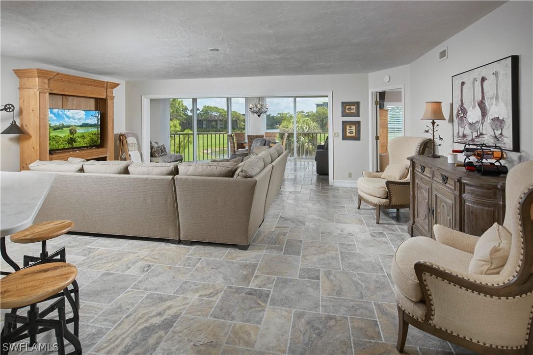26920 Wedgewood Dr. #303, Bonita Springs, FL 34134