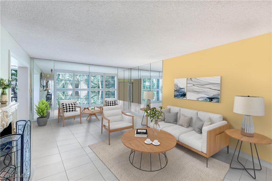 4200 Belair Ln. #211, Naples, FL 34103