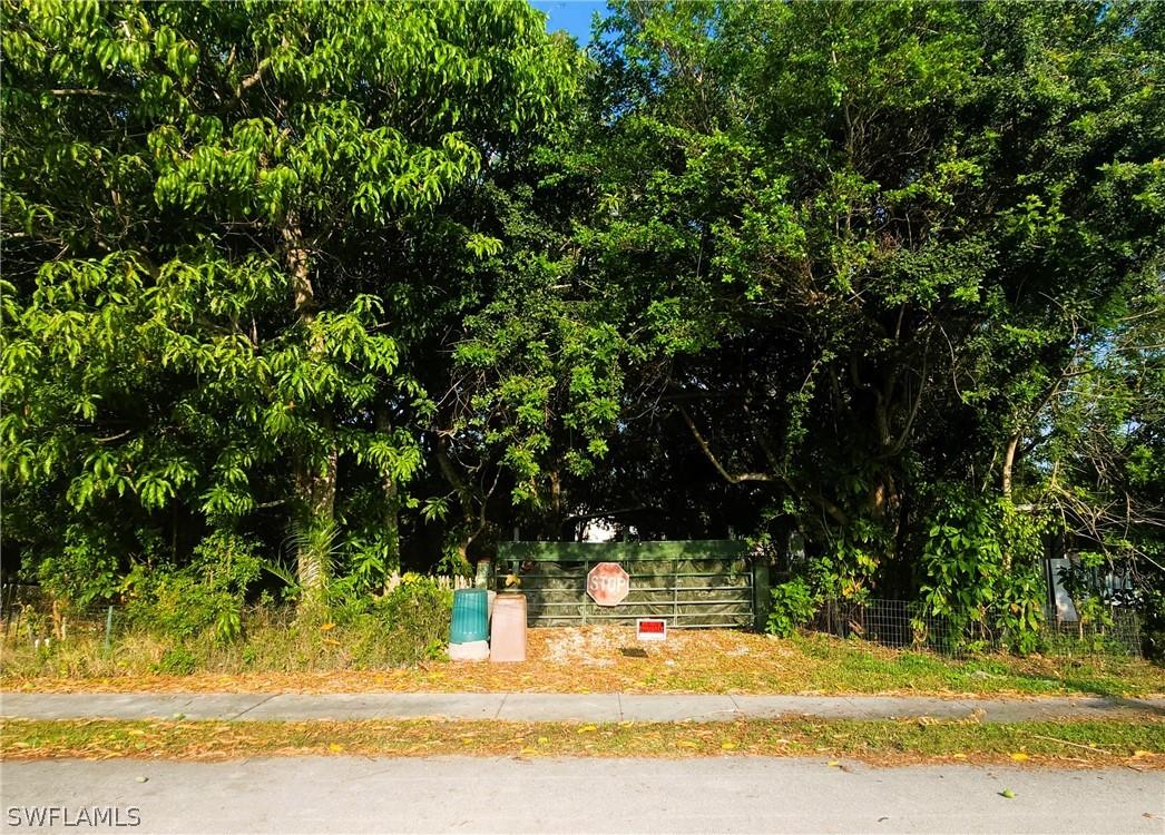 79 Isle Of Saint St., Naples, FL 34114