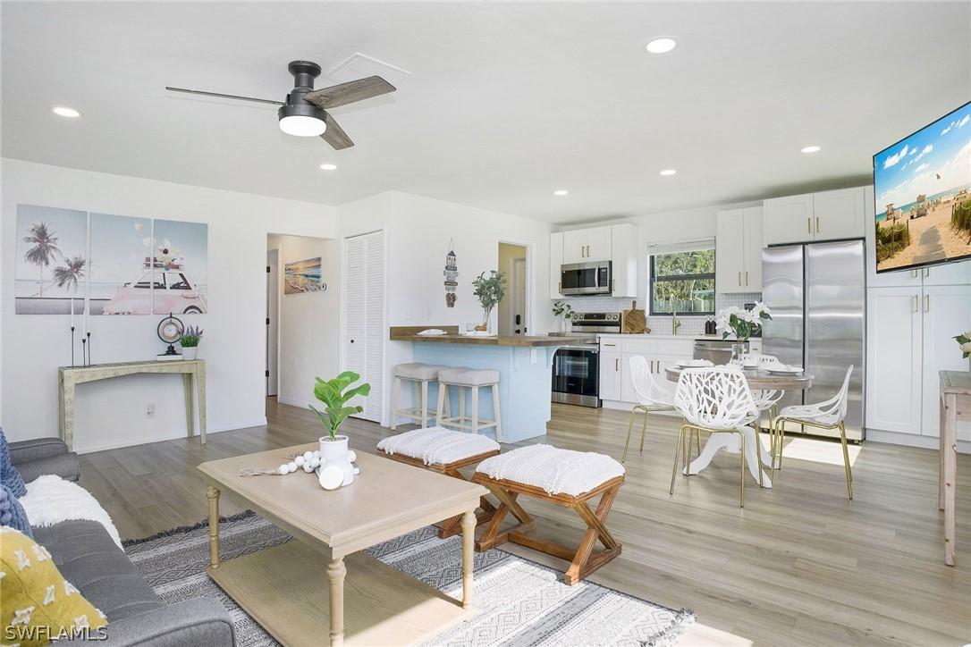 3455 Estey Ave., Naples, FL 34104