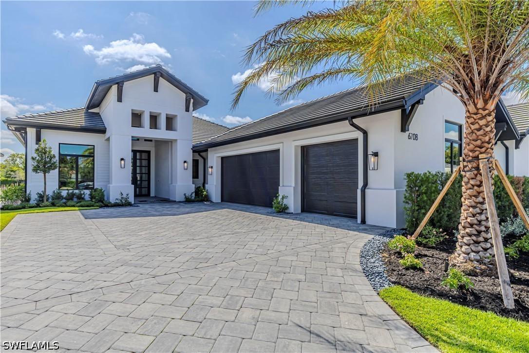 6708 Newport Rd., Naples, FL 34109