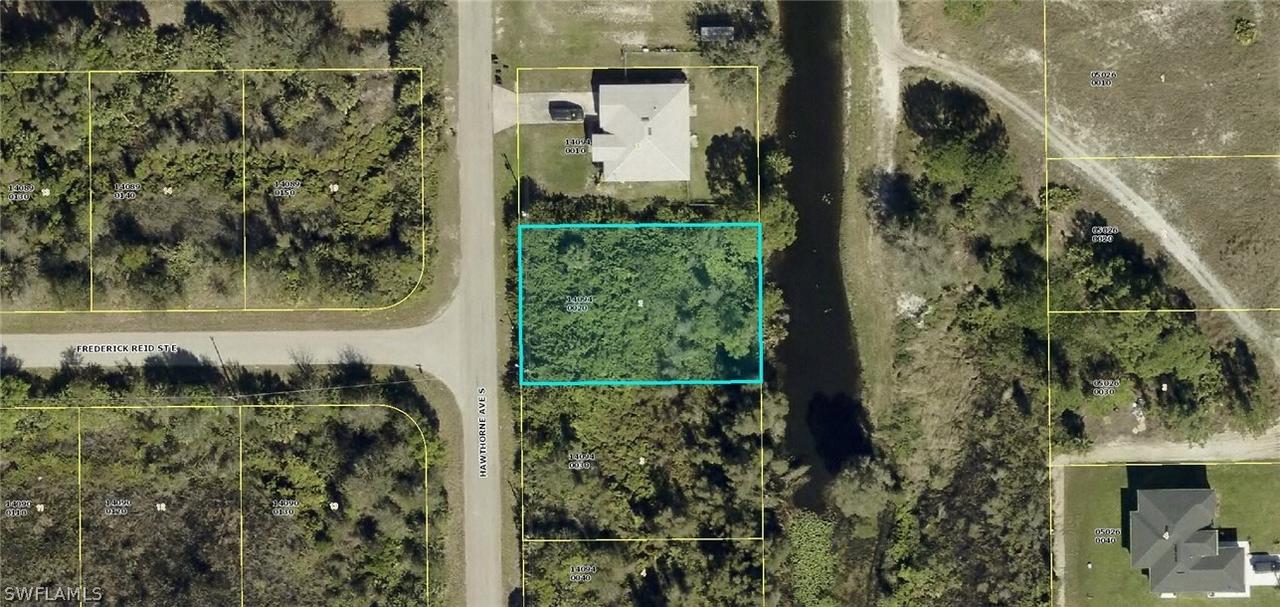 543 Hawthorne Ave., Lehigh Acres, FL 33974