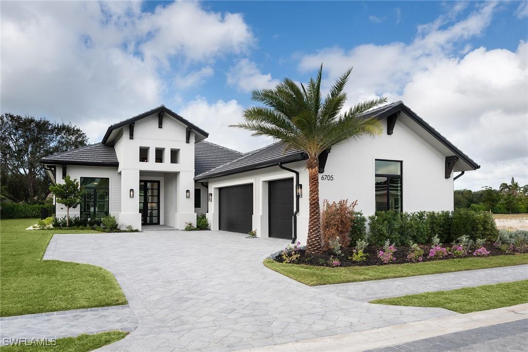 6705 Newport Rd., Naples, FL 34109