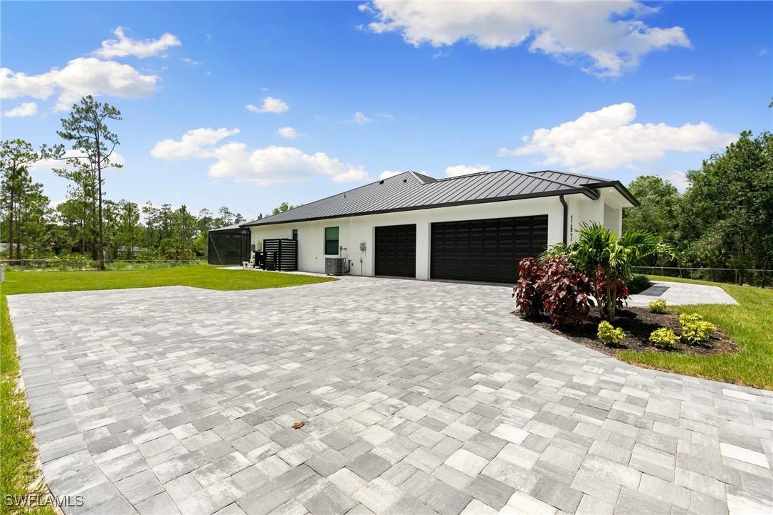 167 Everglades Blvd., Naples, FL 34120