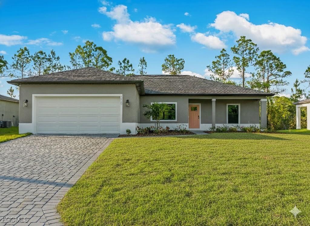 1131 Augusta St., Lehigh Acres, FL 33974