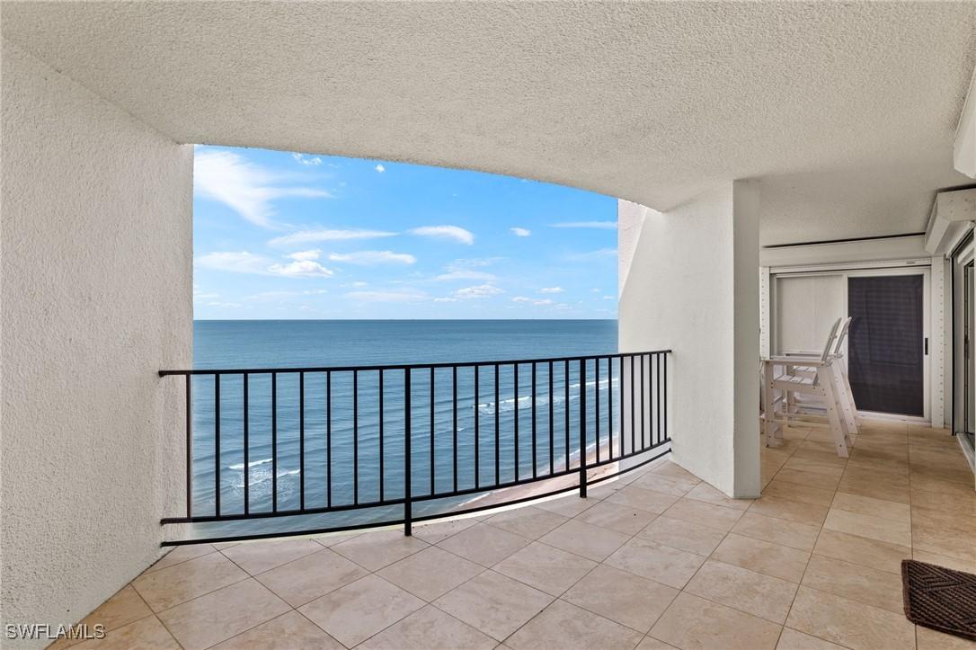 3951 Gulf Shore Blvd. #PH 2C, Naples, FL 34103