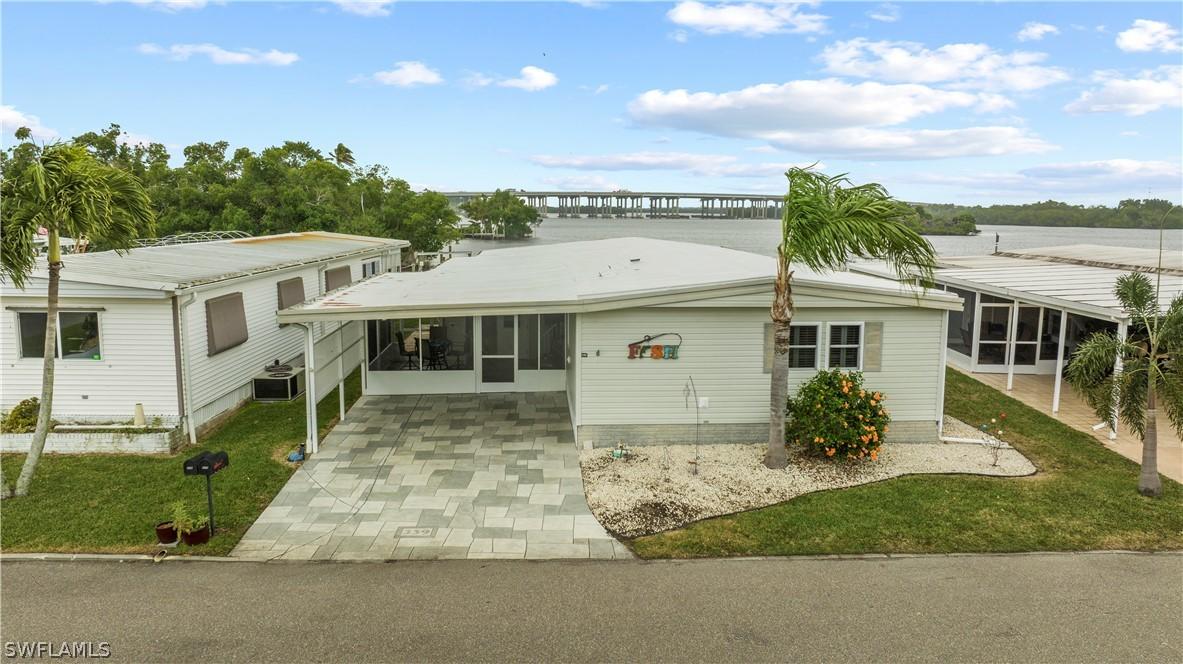 339 Shoreland Dr., Fort Myers, FL 33905