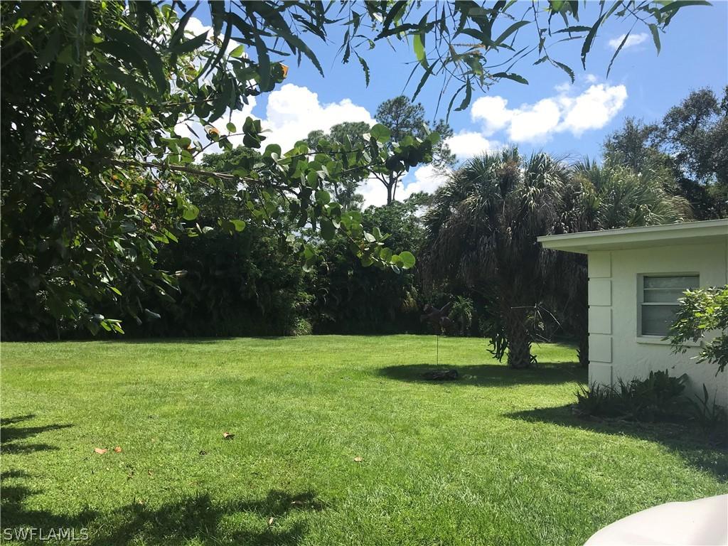 2670 Storter Ave., Naples, FL 34112