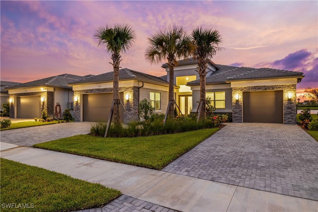12043 Datura Pl., Naples, FL 34120