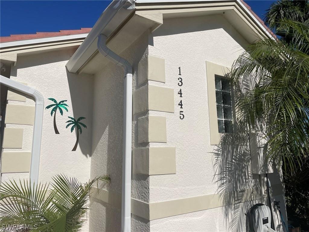 13445 Ladyfish Ln., Naples, FL 34114