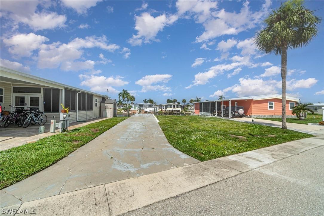 17750 Peppard Dr., Fort Myers Beach, FL 33931