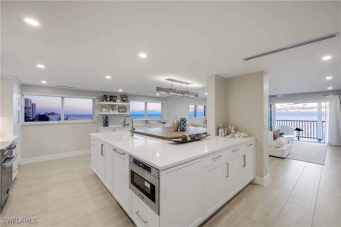 9051 Gulf Shore Dr. #602, Naples, FL 34108