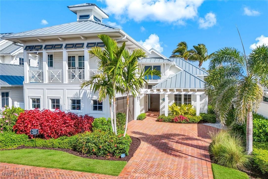 1463 2nd Ave., Naples, FL 34102