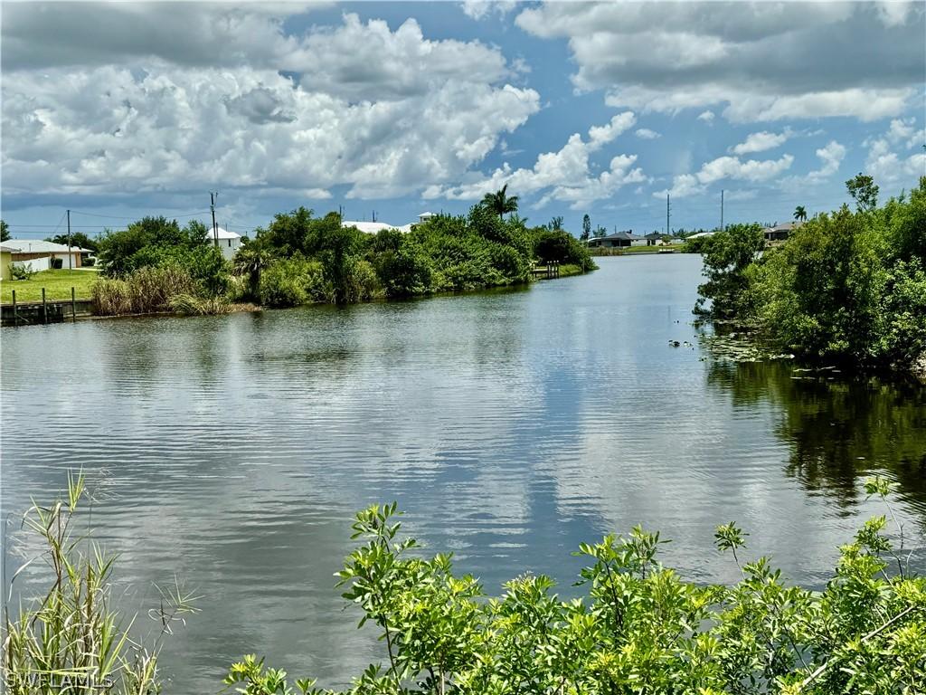 2605 NW 5th Ave., Cape Coral, FL 33993