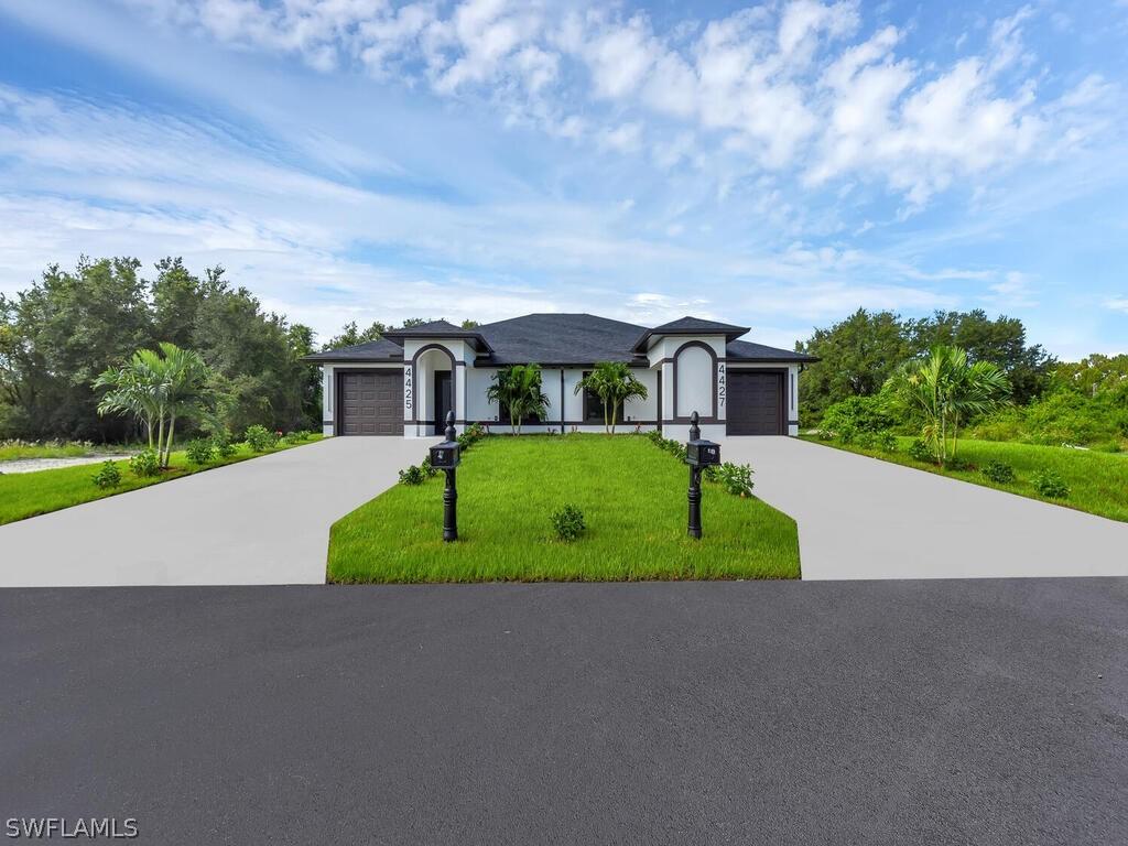 4425 - 4427 28th St., Lehigh Acres, FL 33973