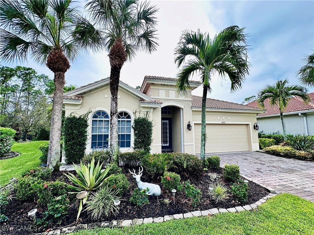 16152 Parque Ln., Naples, FL 34110
