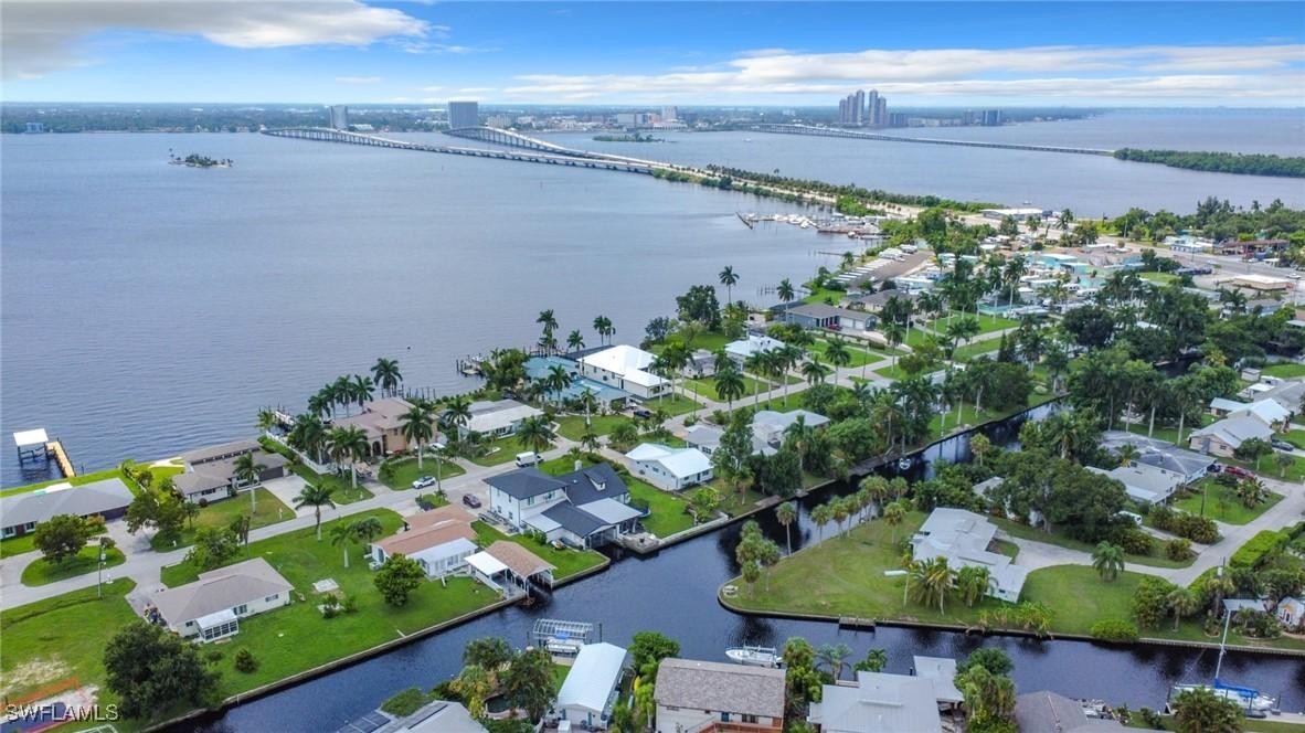 94 E North Shore Ave., North Fort Myers, FL 33917