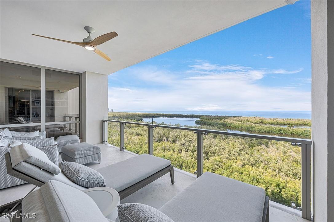 6897 Grenadier Blvd. #1002, Naples, FL 34108