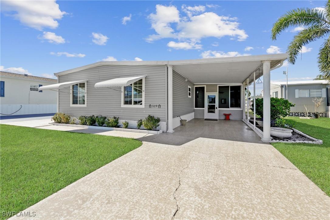 519 Pine Tree Ct., North Fort Myers, FL 33917