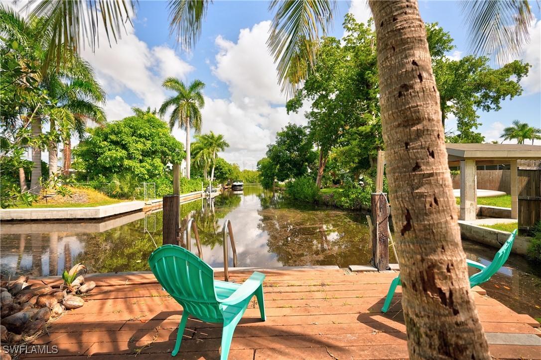 2043 Estey Ave., Naples, FL 34104