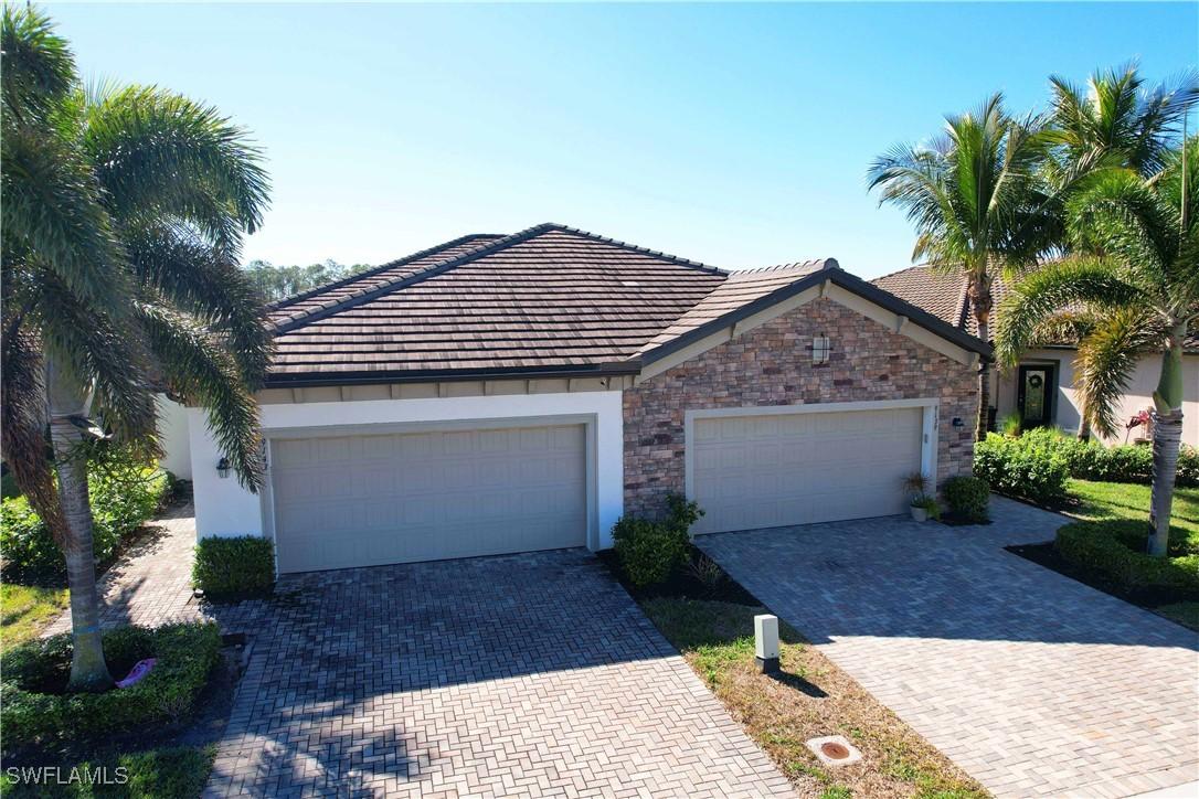9143 Woodhurst Dr., Naples, FL 34120