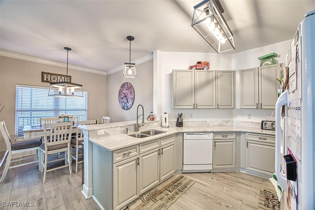 10070 Lake Cove Dr. #202, Fort Myers, FL 33908