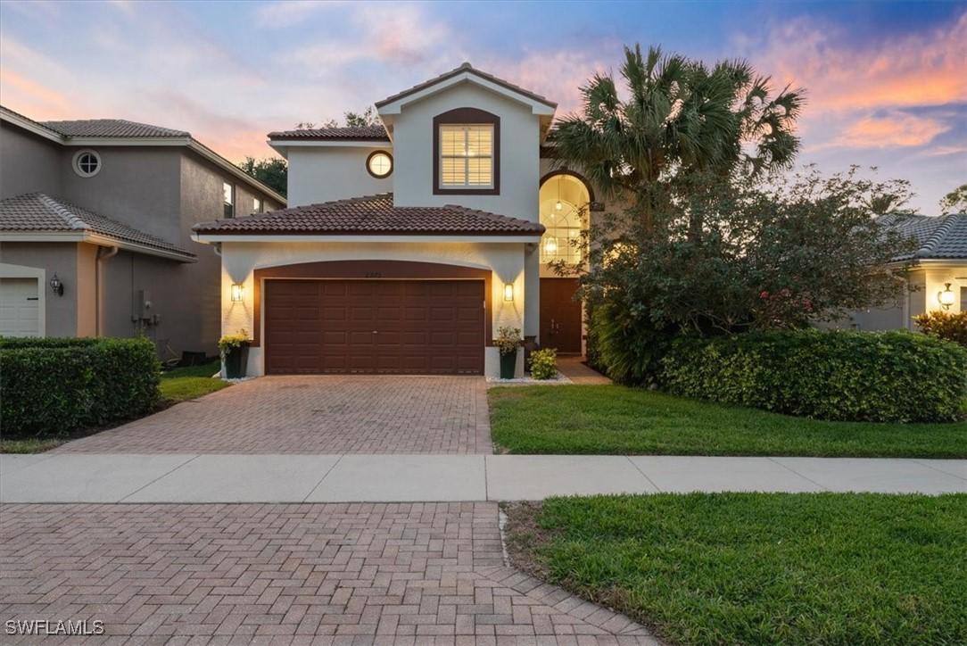 2375 Butterfly Palm Dr., Naples, FL 34119
