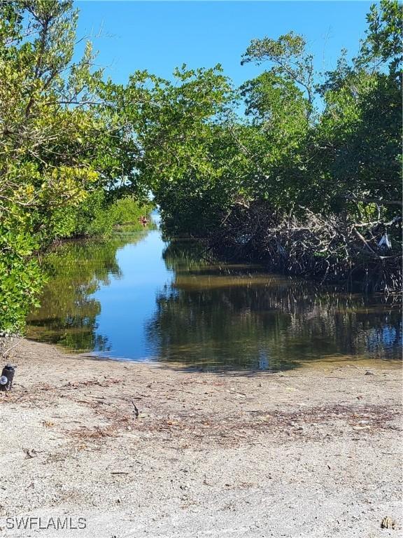 3535 Papaya St., St James City, FL 33956