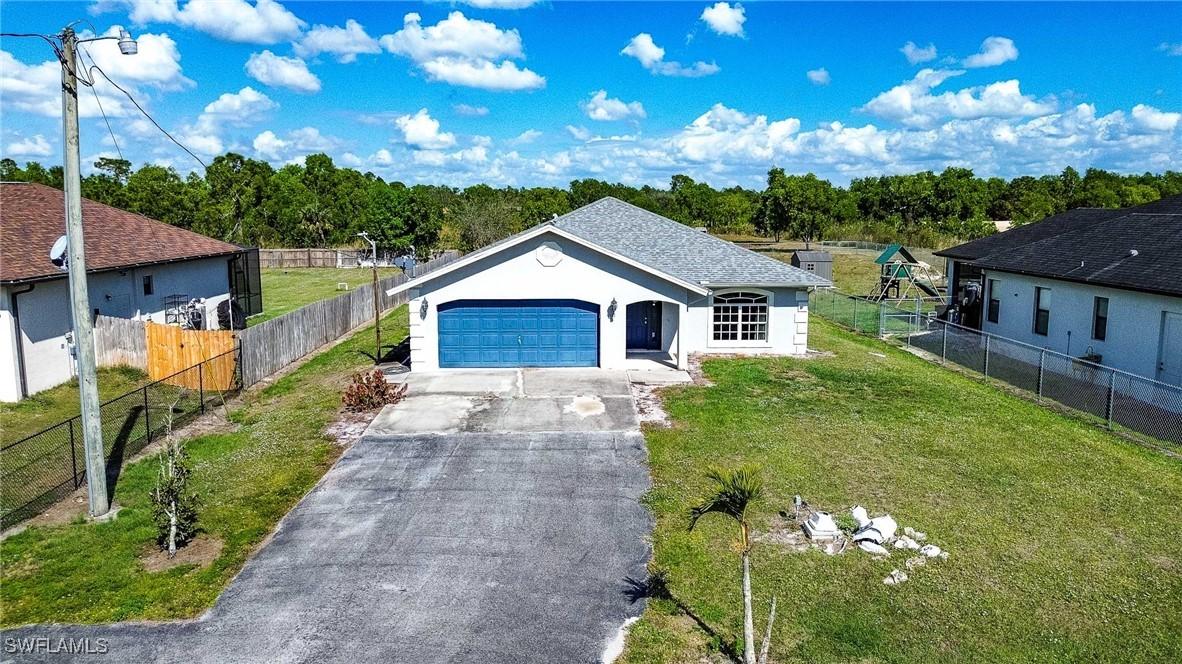 3761 39th Ave., Naples, FL 34120