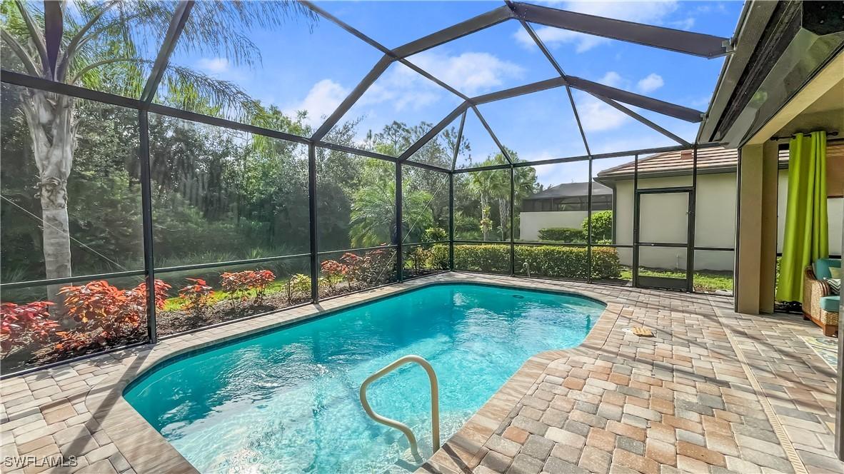 7702 Jacaranda Ln., Naples, FL 34114