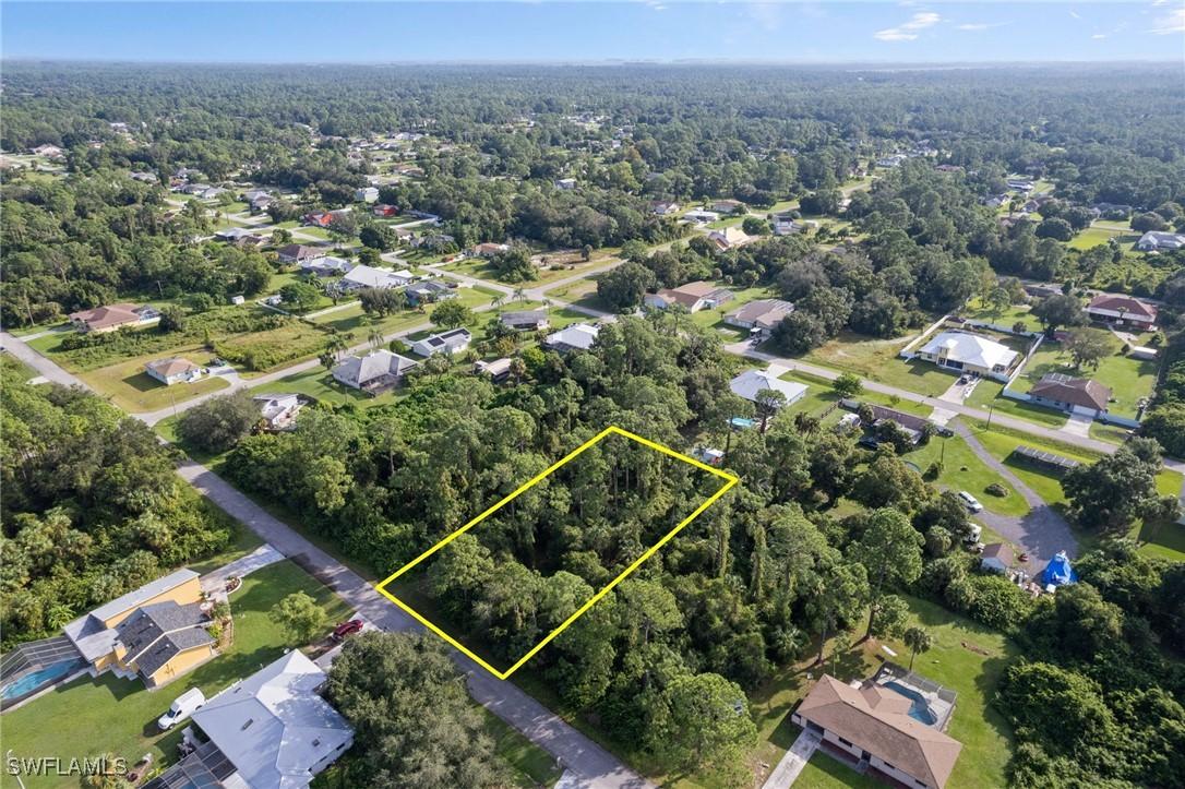 16 Robert Ave., Lehigh Acres, FL 33936