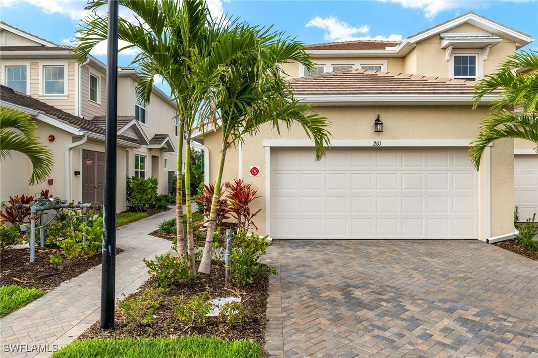 4646 Arboretum Cir. #201, Naples, FL 34112