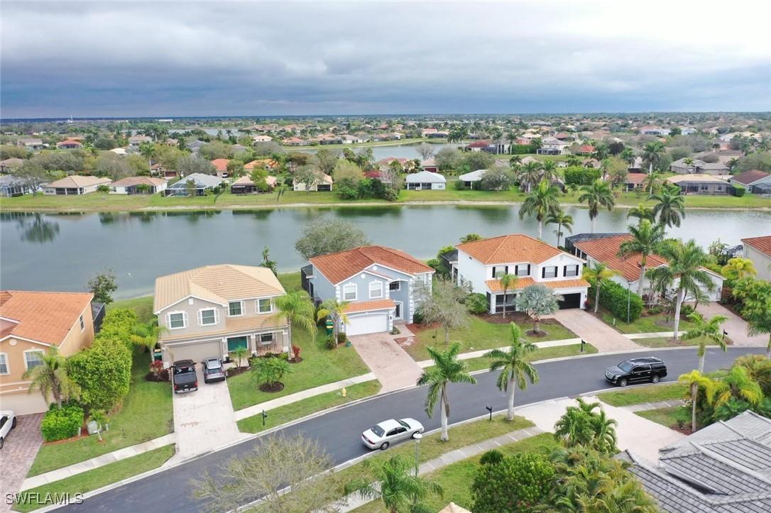 2864 Blossom Ct., Naples, FL 34120
