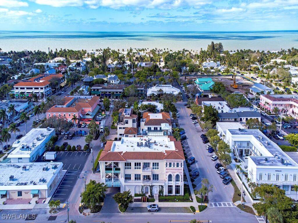 382 12th Ave. #3, Naples, FL 34102