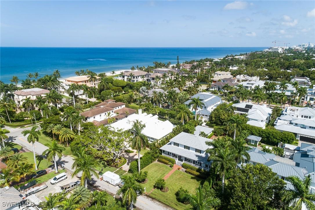 155 1st Ave., Naples, FL 34102