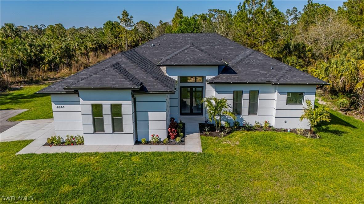 2643 8th Ave., Naples, FL 34117