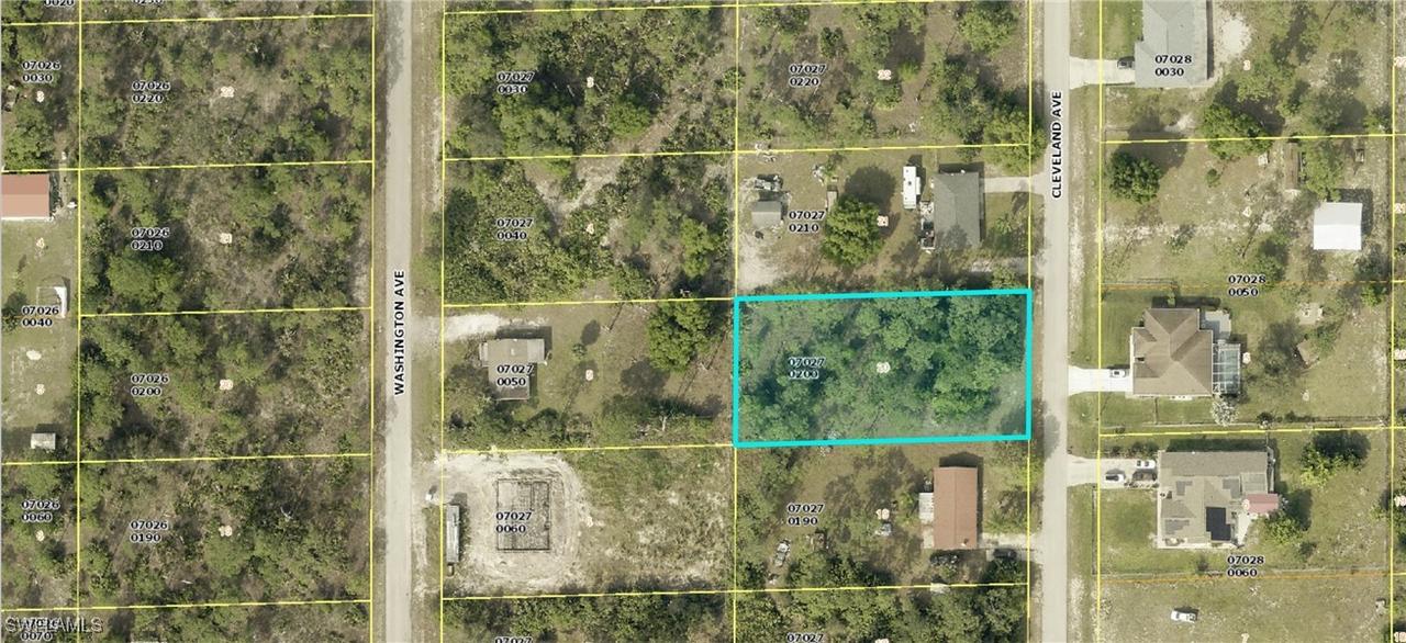 1415 Cleveland Ave., Lehigh Acres, FL 33972