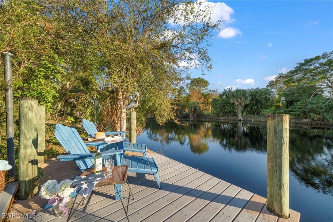 821 15th St., Naples, FL 34117